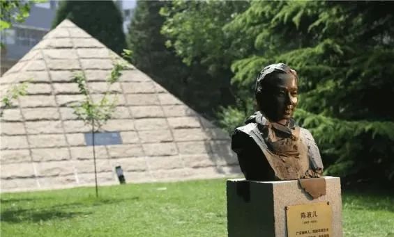 2025年北京电影学院2+2国际本科项目招生简章
