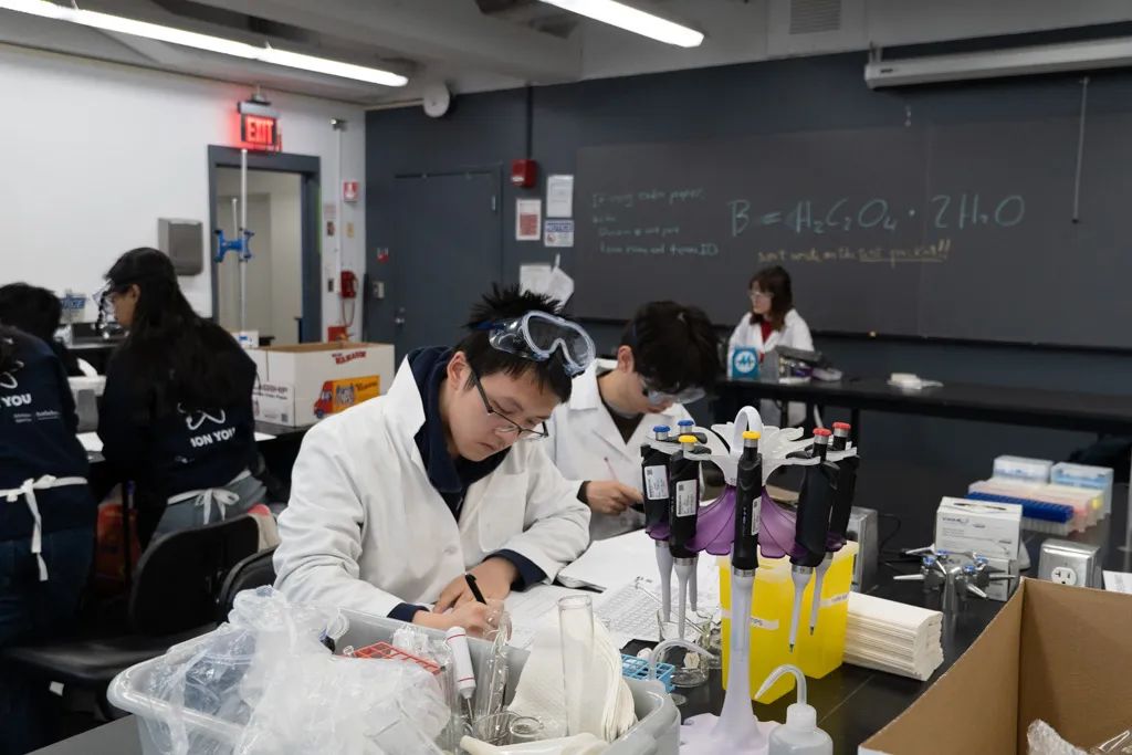 【重磅】全美顶尖中学生都在参加的科学奥林匹克挑战今夏落地中国！