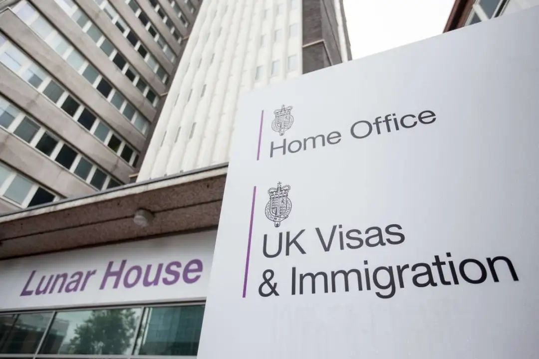 2025英国学生签证超全攻略｜最新材料清单 + 加急费用 + 注意事项一篇讲透！