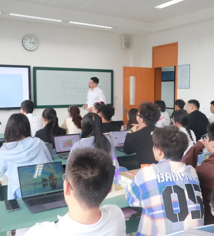 2025年西南财经大学1+3/2+2国际本科项目招生简章！