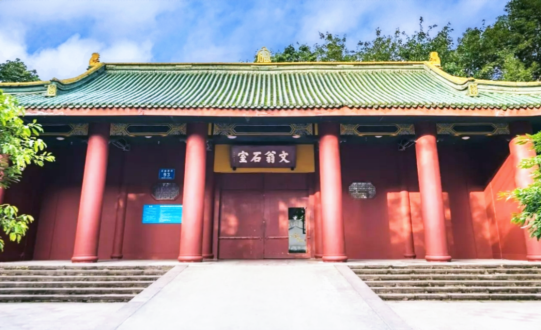 成都国际部&国际学校开设Alevel课程的有哪些？
