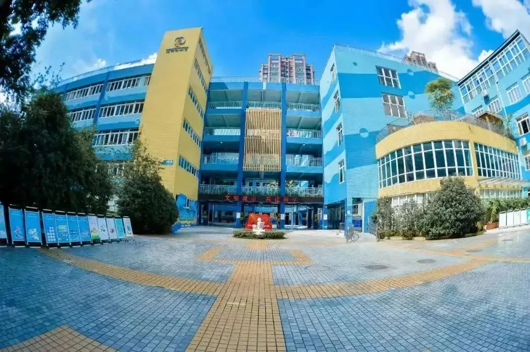 小学初中齐爆仓！分流&校区扩建来破局？