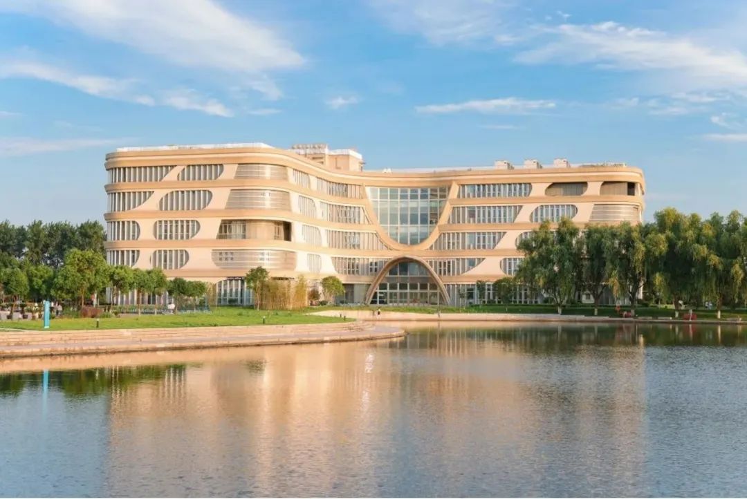 2025年上海对外经贸大学·皇家墨尔本国际本科3+1招生简章！校本部大学城上课！