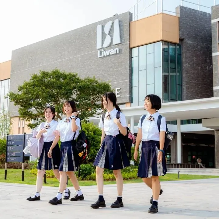 广州日本高中|荔湾爱莎文华樱花实验班日本留学班2025年招生简章！
