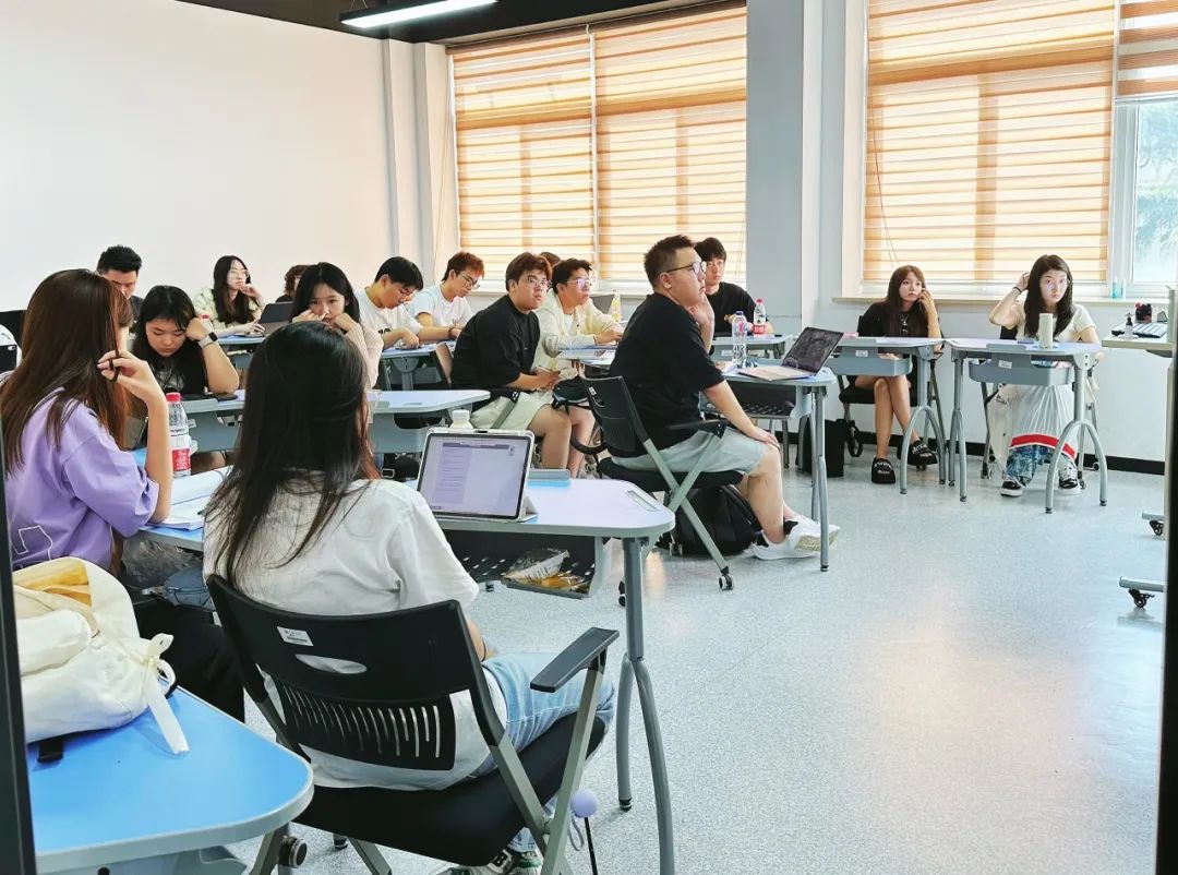 招生简章|2025年上海大学悉尼工商学院4+0国际本科招生简章