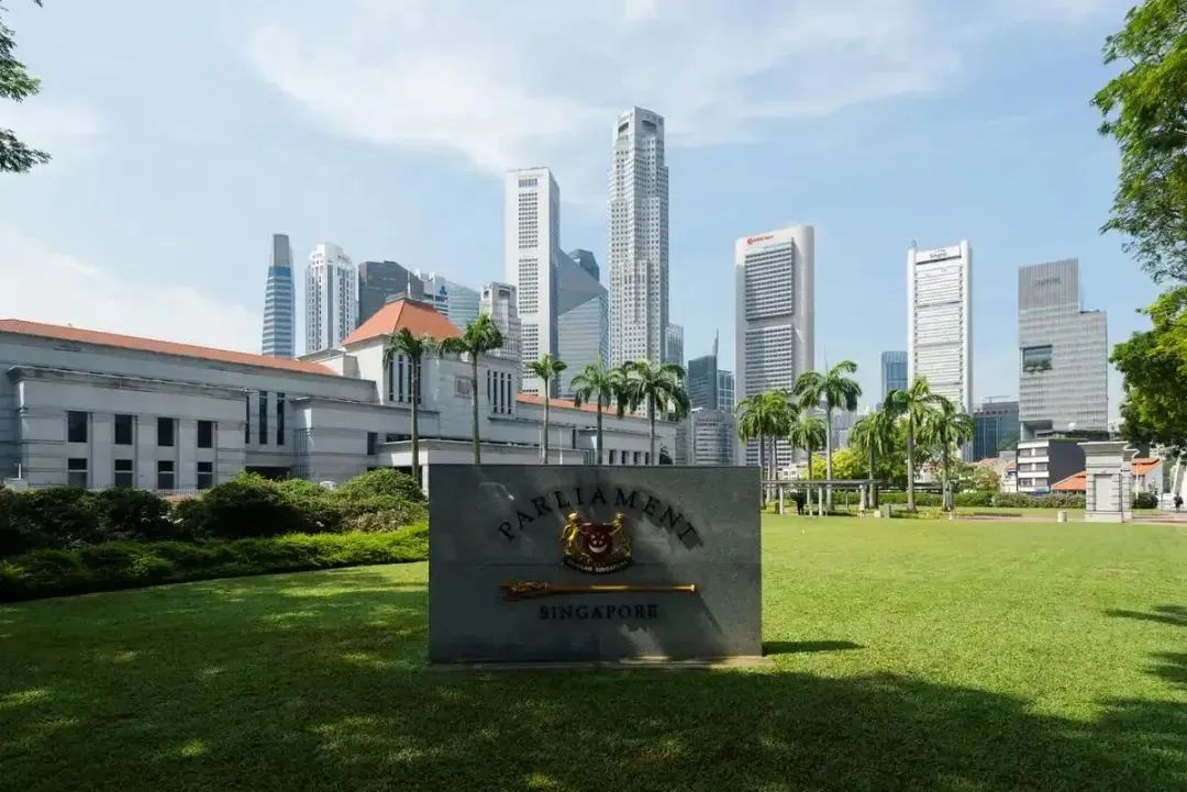 2025香港本科：内地高考生申请香港八大名校的途径和要求！