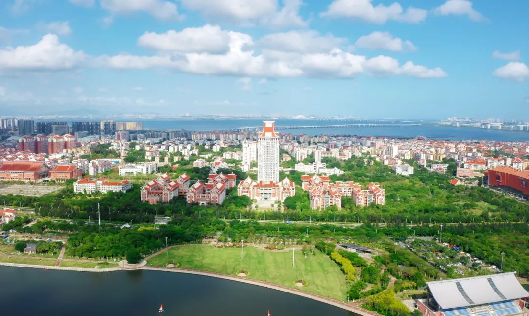 2025年集美大学4+0国际本科工商管理/国际会计​专业学士学位教育招生简章（中外合作办学）