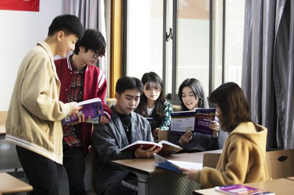 陕西中外合作办学 | 2025年西安外国语大学3+1国际本科招生简章！（SQA3+1）
