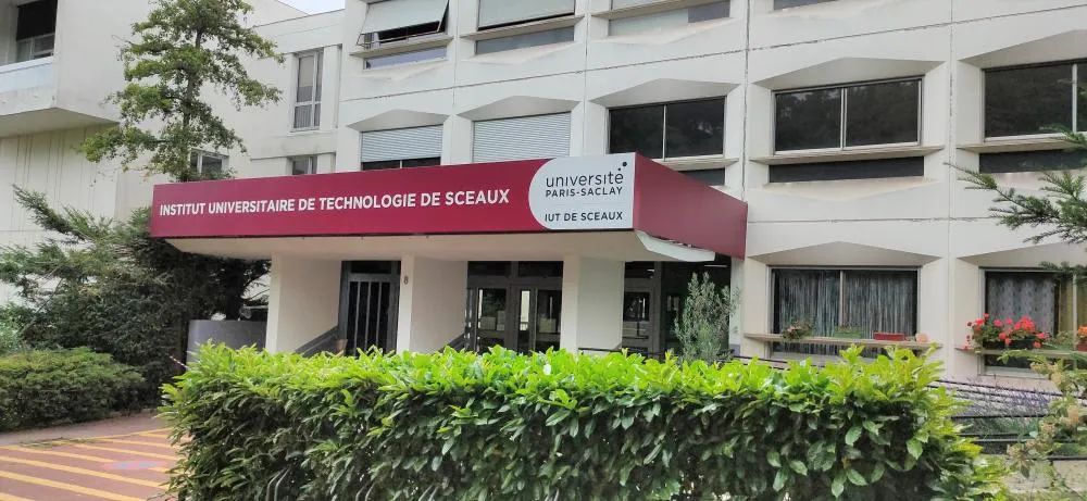 法国公立大学预科项目：巴黎萨克雷大学本科IUT预科DU FLE