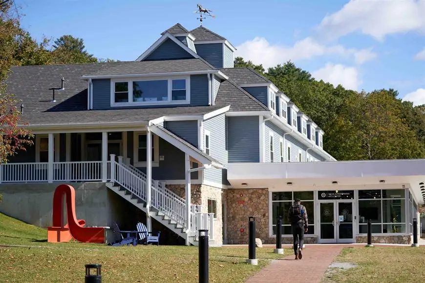 海外中学美国系列 |​ Chapel Hill-Chauncy Hall School教堂山学校