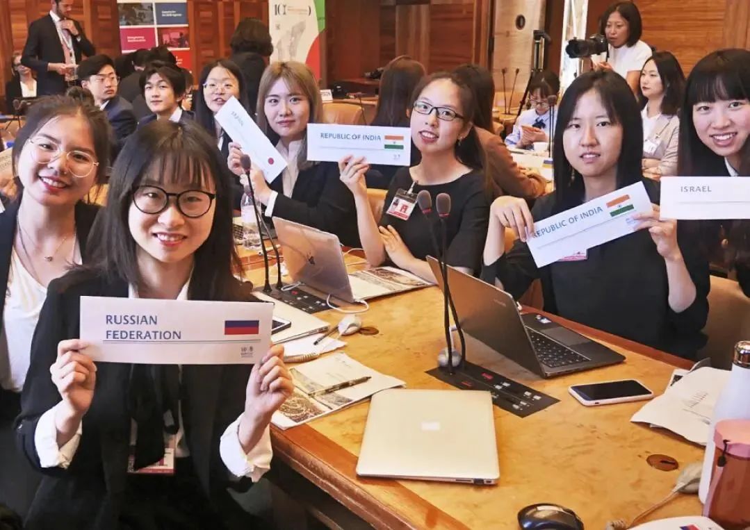 上海虹口区国际高中学校丨上外贤达贤德国际课程中心，开设Alevel课程、美高AP课程、加拿大高中课程及日高课程！