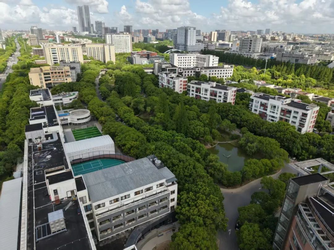 7月26日，上海常青藤学校张江科学城新校区首场实景探校！
