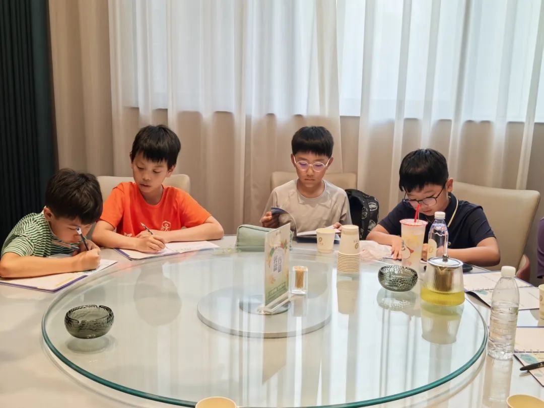 远山相赴，携爱同行｜浦西校区G4-5 湘西慈善公益探访活动