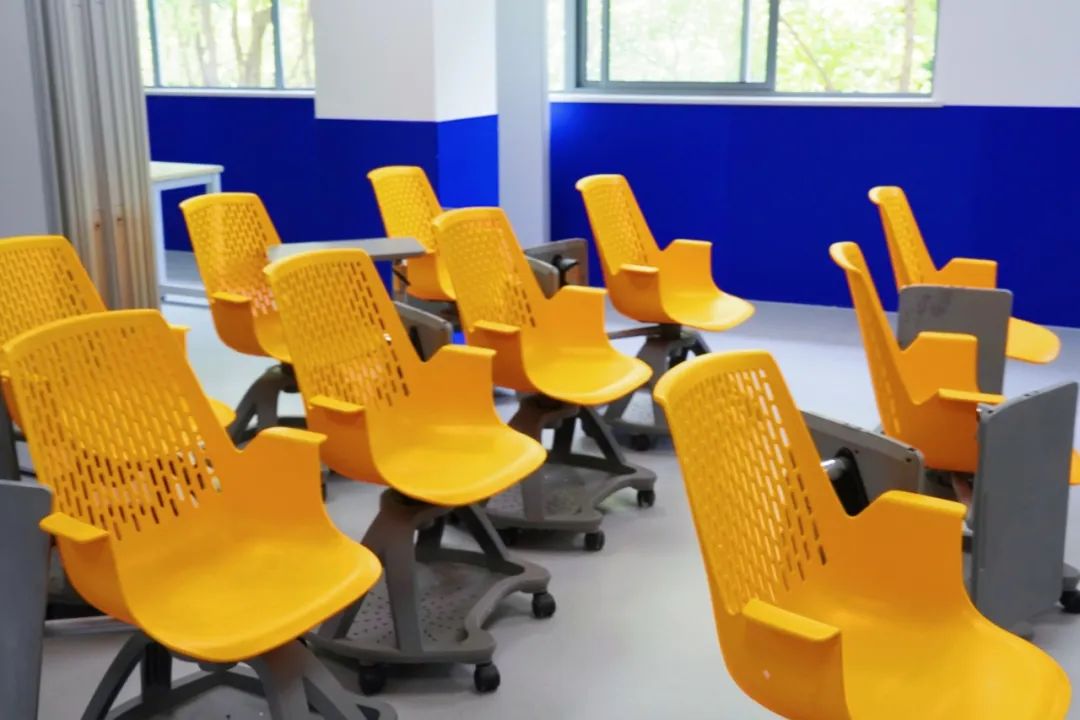 7月26日，上海常青藤学校张江科学城新校区首场实景探校！