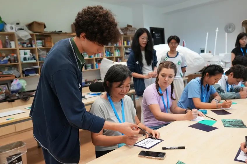 青春对话，传承友谊——美国劳伦斯维尔中学到访宋庆龄学校