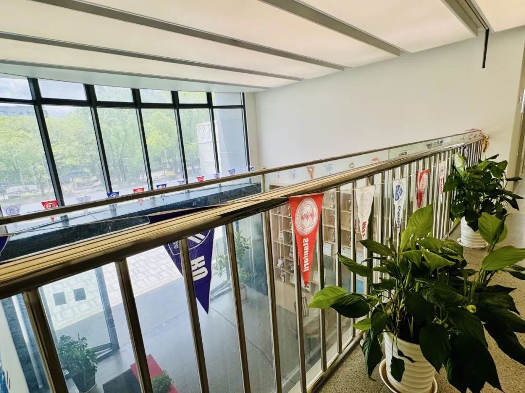 7月26日，上海常青藤学校张江科学城新校区首场实景探校！