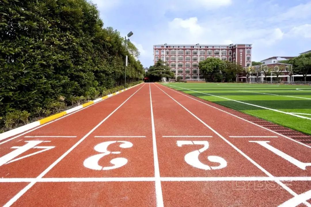 中考失利后转轨加拿大OSSD课程，首选上海燎原双语国际高中，毕业生99%录取加拿大前十大学！