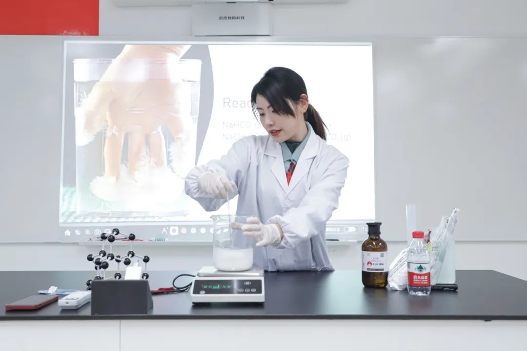 成都国际学校｜成都市新都区狄邦肯思学校2025年招生简章！成都热门英式国际学校！