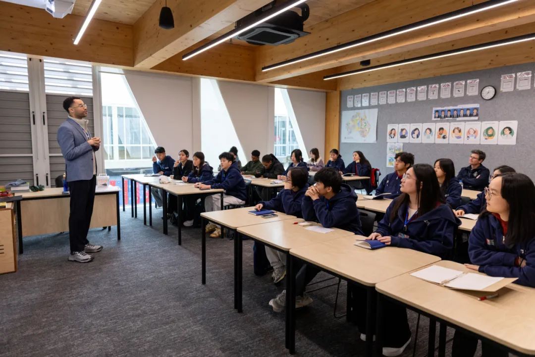2025 WLSA全球学生大会 | 世界越喧嚣，我们越要倾听这214个“未来领袖之声”