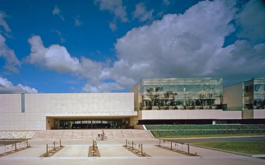 波尔多大学：两年制硕士葡萄与葡萄酒科学 Sciences de la Vigne et du Vin
