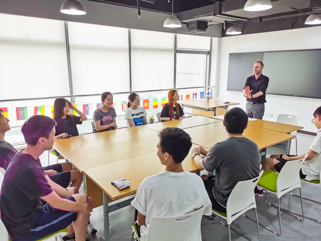 上海新加坡留学预科|@初三家长SIFEC · 新加坡国际本科课程2025年招生简章！预科+语言课程+高中课程学制1.5-2年