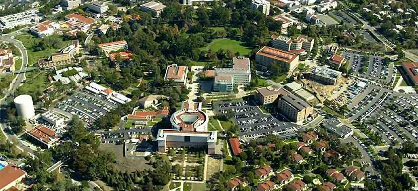 加州大学要“换时区”？全系统考虑从季度制改成学期制，网友都吵疯了