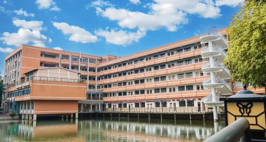 学校锐评 | 对标民心，广州这所冷门国际校学费划算，背景不一般...
