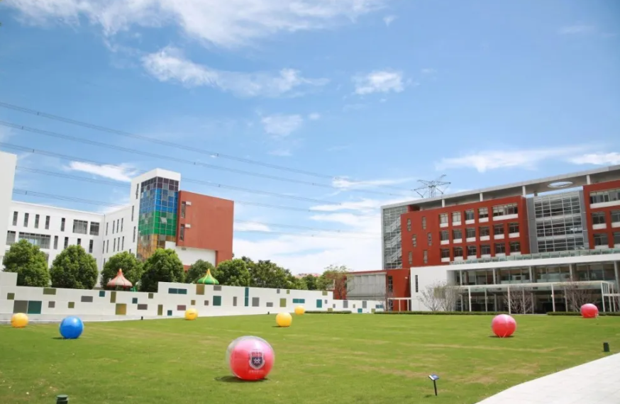 上海浦东新区民办万科学校高中部2025年招生补录通知