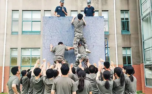 上海日本高中 | 学费7.7万一年！上海工程技术大学多语种日本班2025年招生简章！