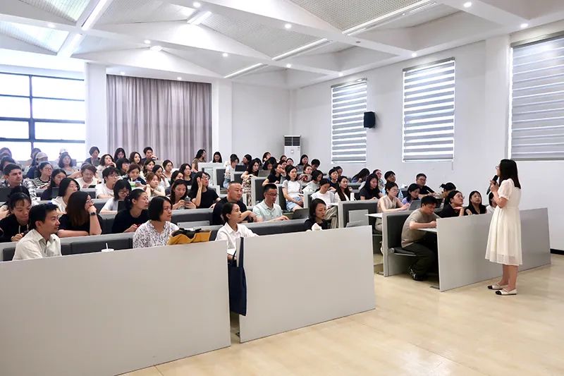 稳扎稳打再升级！新学年，光剑老师已经准备就绪！