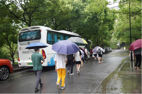直击上海常青藤学校张江科学城新校区探校日：双轨制科创课程与大学城校园引关注！