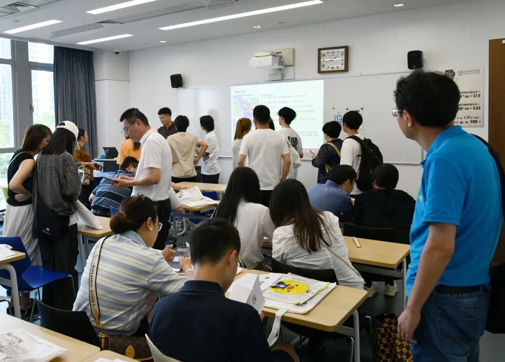 遇见紫竹，跃向未来 | 2025级新生开学报到纪实