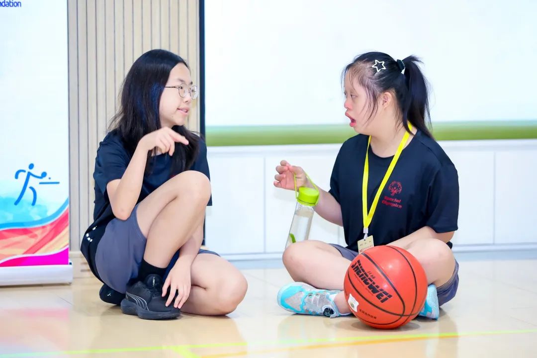 让爱在运动中传递｜特奥融合夏令营在包校