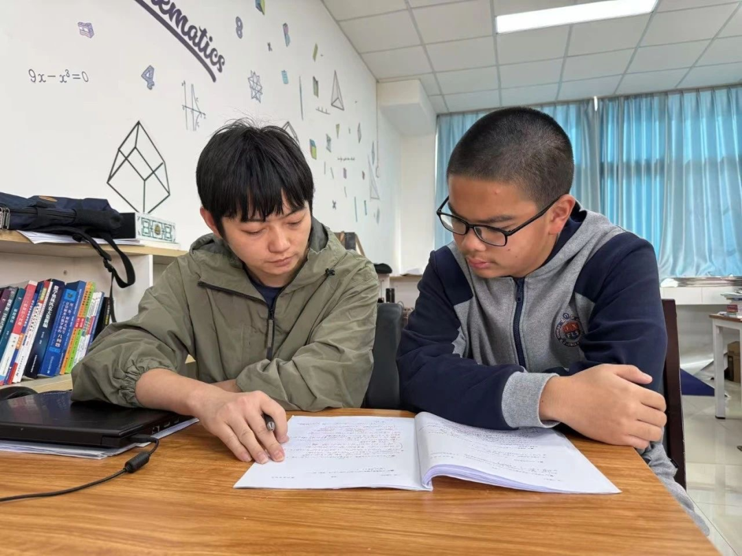 拔尖创新｜嘉祥学子在“2025西部数学奥林匹克”和“2025中国女子数学奥林匹克”比赛中取得亮眼成绩