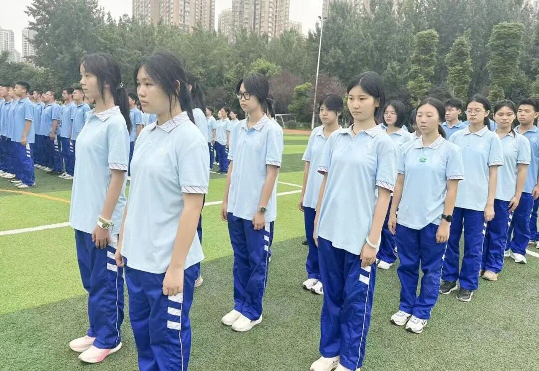 石室剑桥2028届新生国防教育实践顺利完成