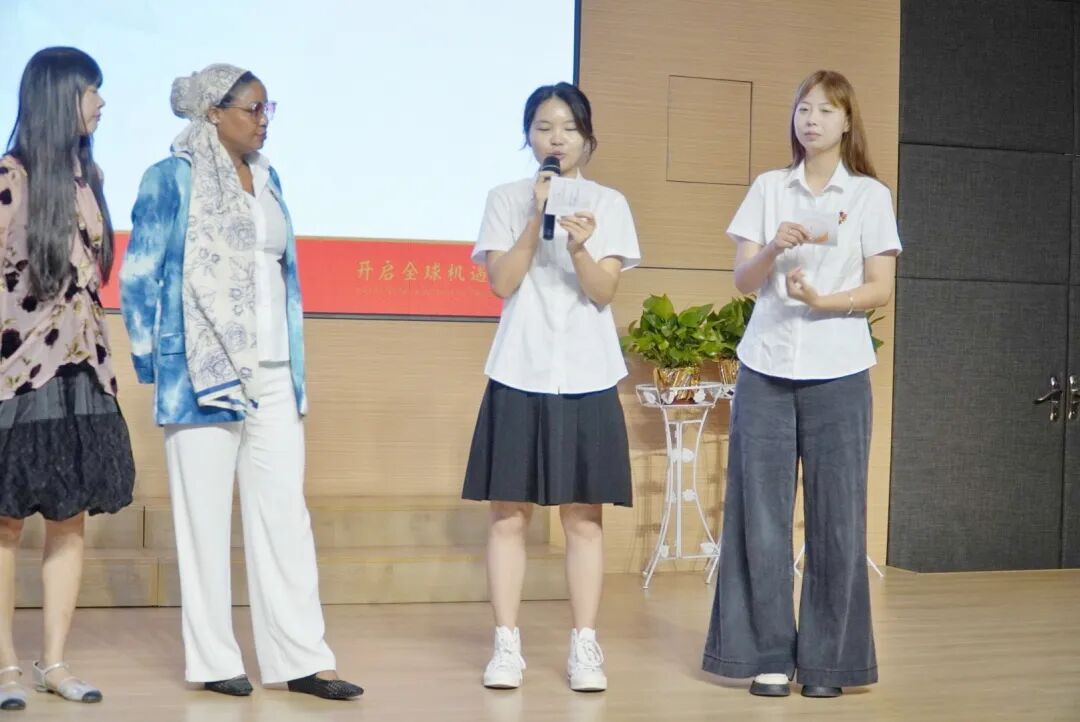 “七五”开局领航，勇者乘“枫”破浪/上海枫叶新学期中外教职工大会