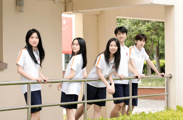 2025升学必看！上海市宝山华曜高级中学招生详情大公开（学费、师资全解析）