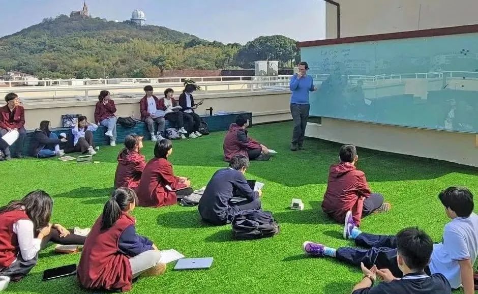 夏日限定的校园光影——走进上海励滕伯克曼的知识花园