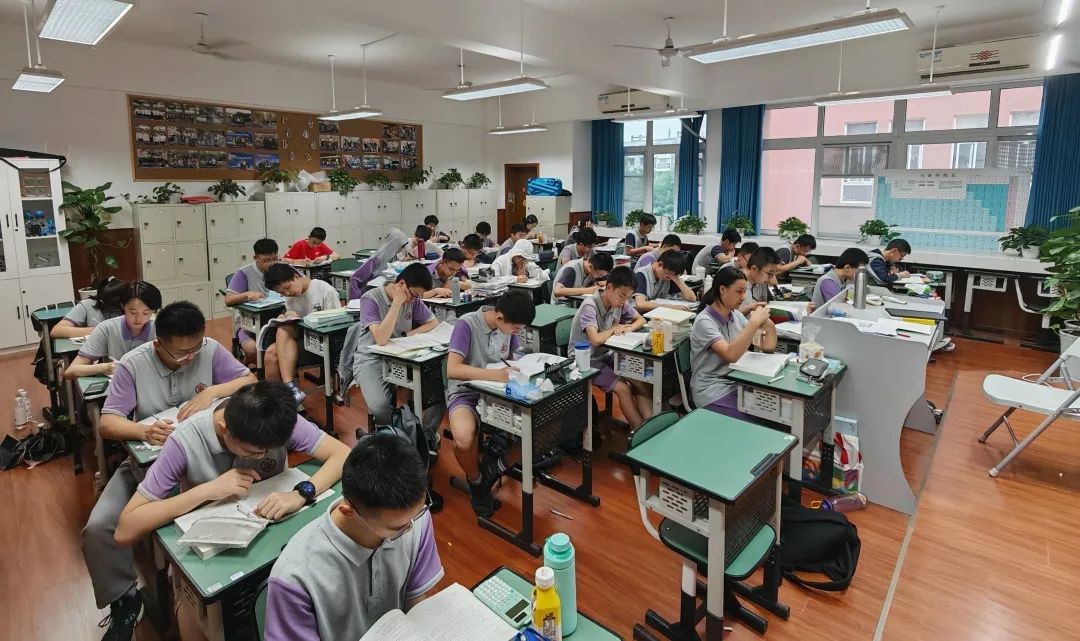 重磅喜讯！嘉锦两名学子被北大化学强基计划录取！