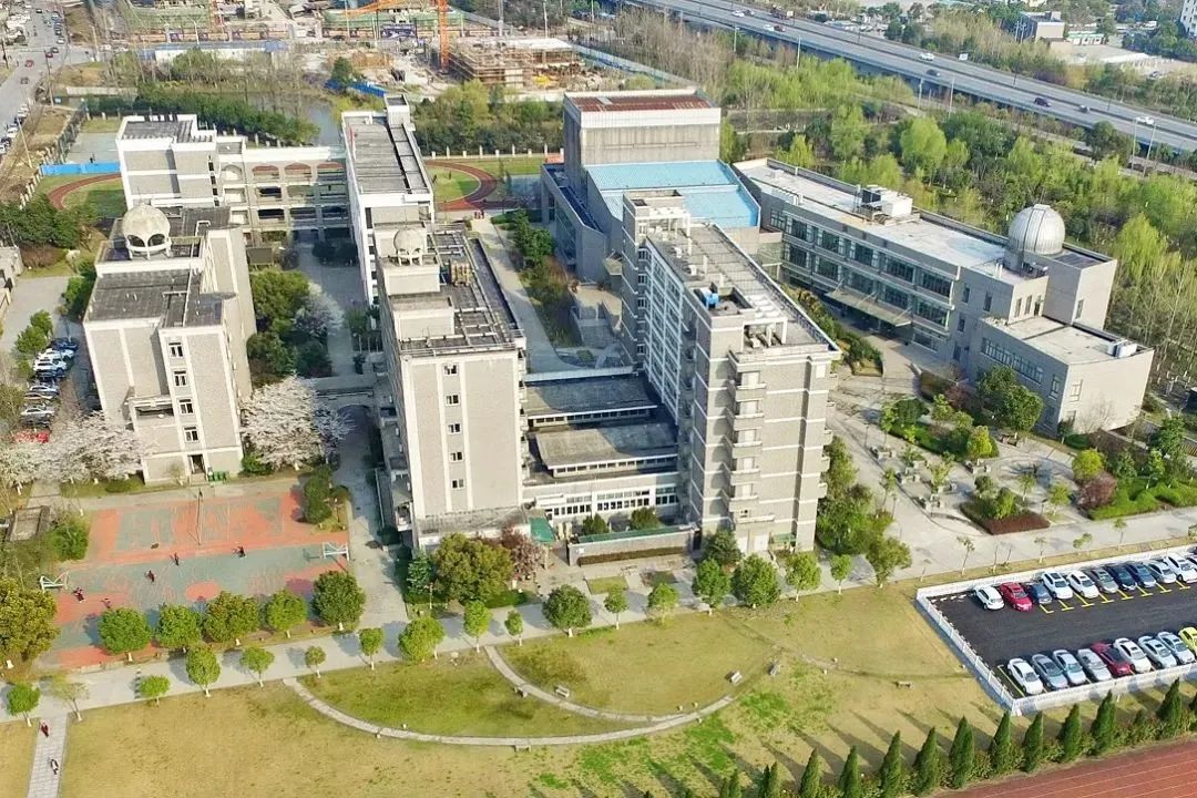 杭州国际学校丨杭州师范大学附属中学国际部
