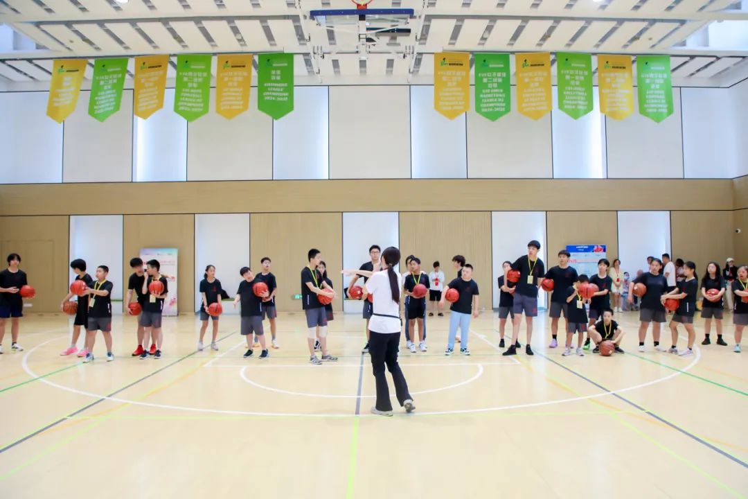 让爱在运动中传递｜特奥融合夏令营在包校