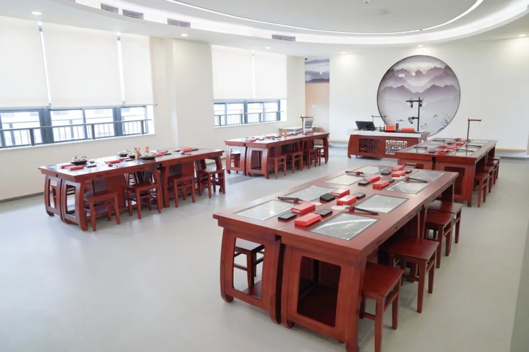 又一所！深外湾区学校正式成为EARCOS成员学校！