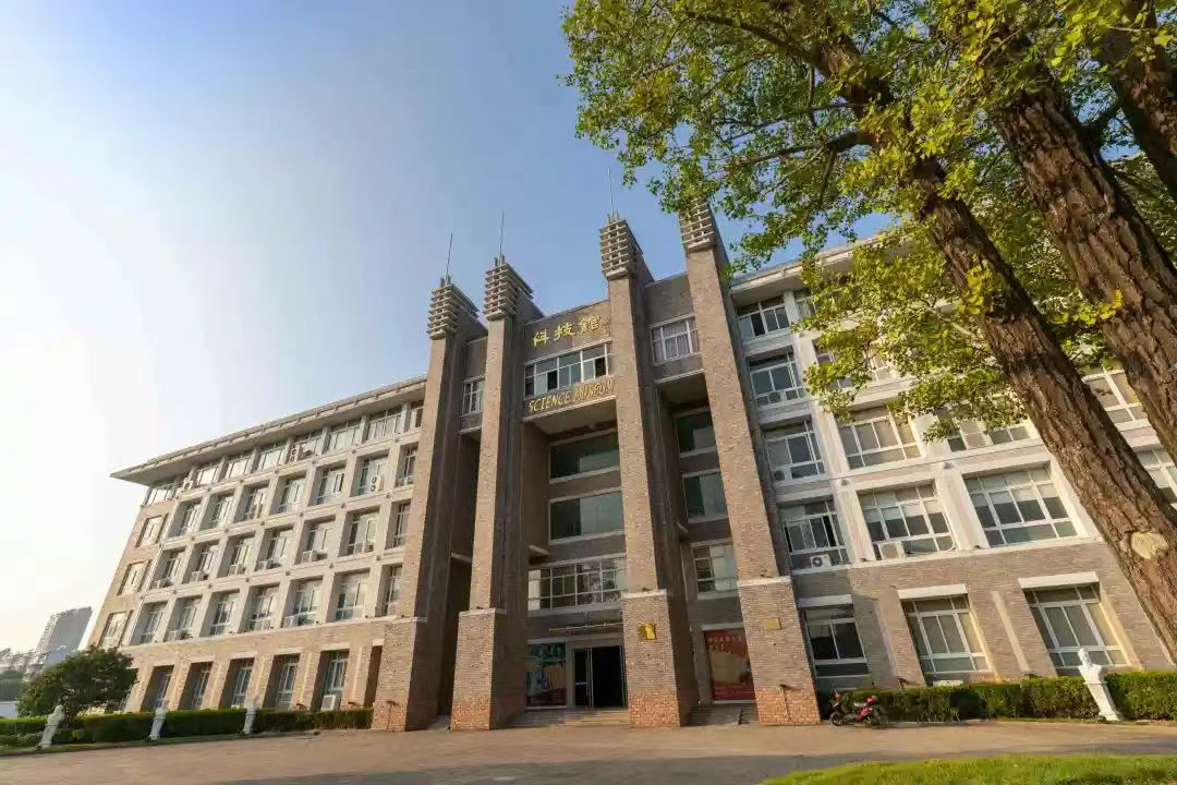 浙江省第一所K-12 IB国际认证学校——宁波华茂详情介绍