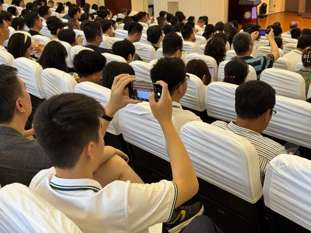相聚天华，梦想启航 | 2025级新生开学典礼全程直击