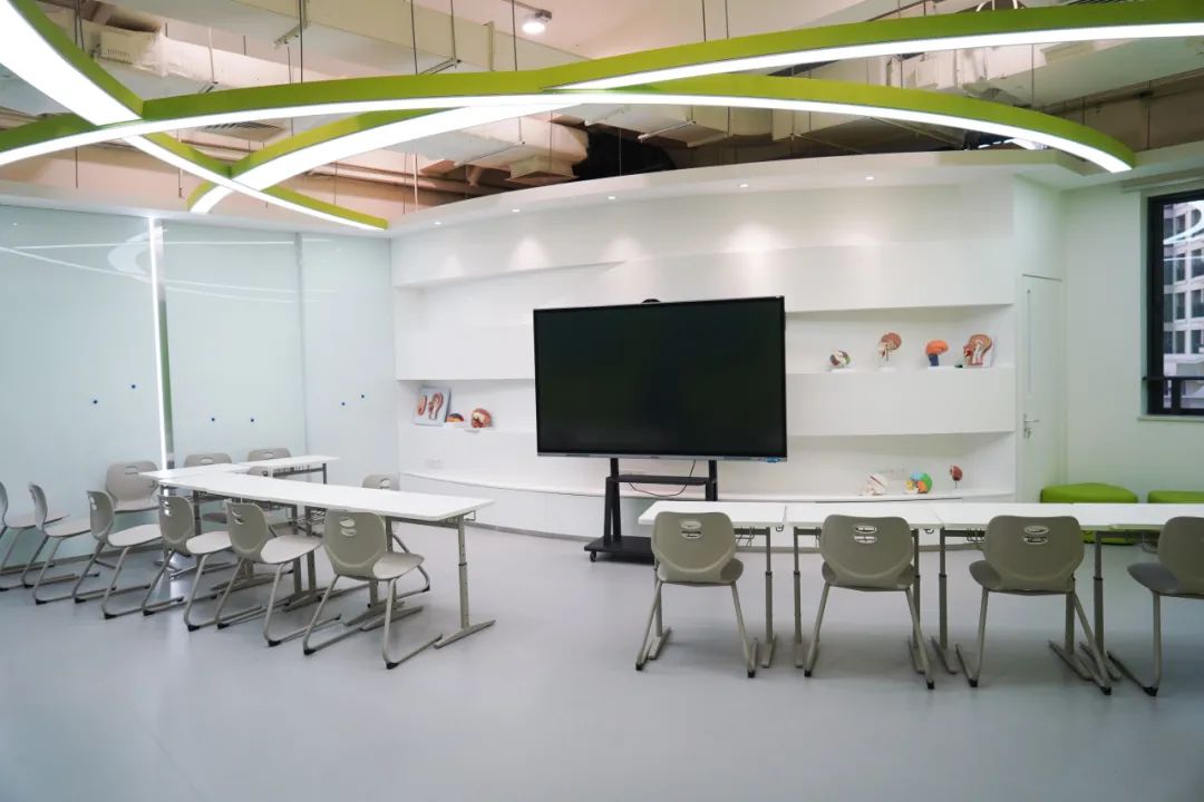 又一所！深外湾区学校正式成为EARCOS成员学校！