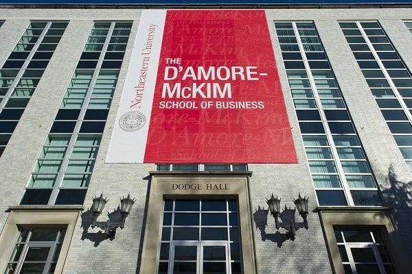高ROI选校指南：哪些大学在实习和就业方面最具优势？