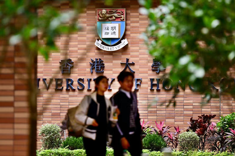 26 届港澳台联考人数预计突破 1.5 万，分数线上涨，难度增加，转DSE是否可行？？