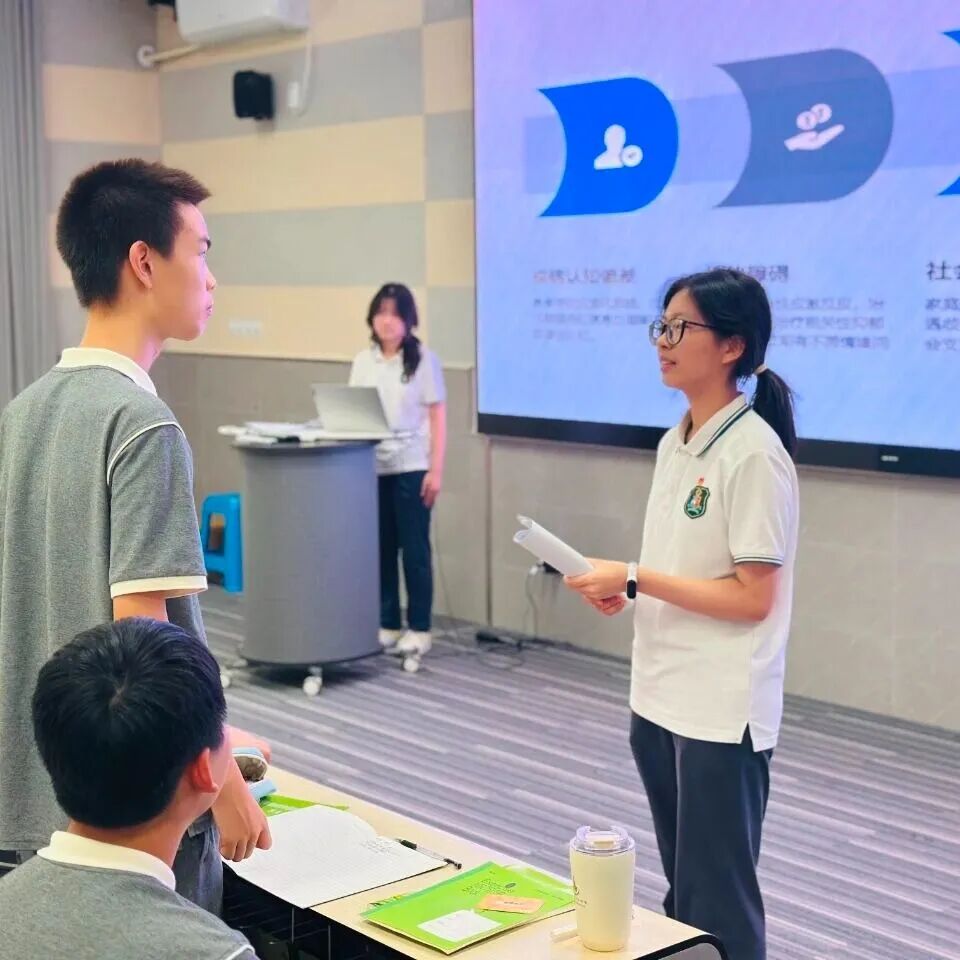 聚焦前沿·深耕实践·启迪创新——我校成功举办研究性学习经验分享会