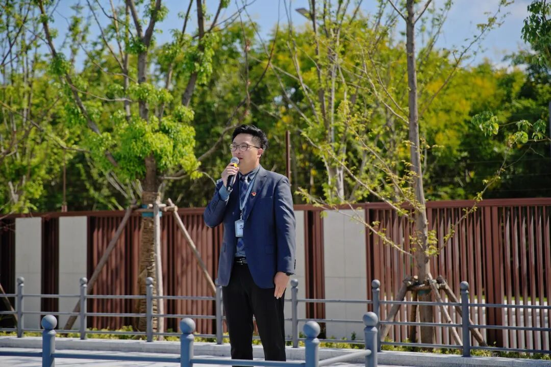 强国有我 誓言铿锵｜圣华紫竹双语兰香湖校园首次全体升旗仪式顺利举行