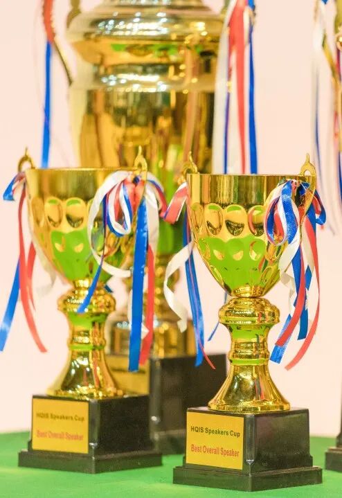 Discover HQIS Upper School | 塑造未来领袖：探秘HQIS中学部纯正美式课堂
